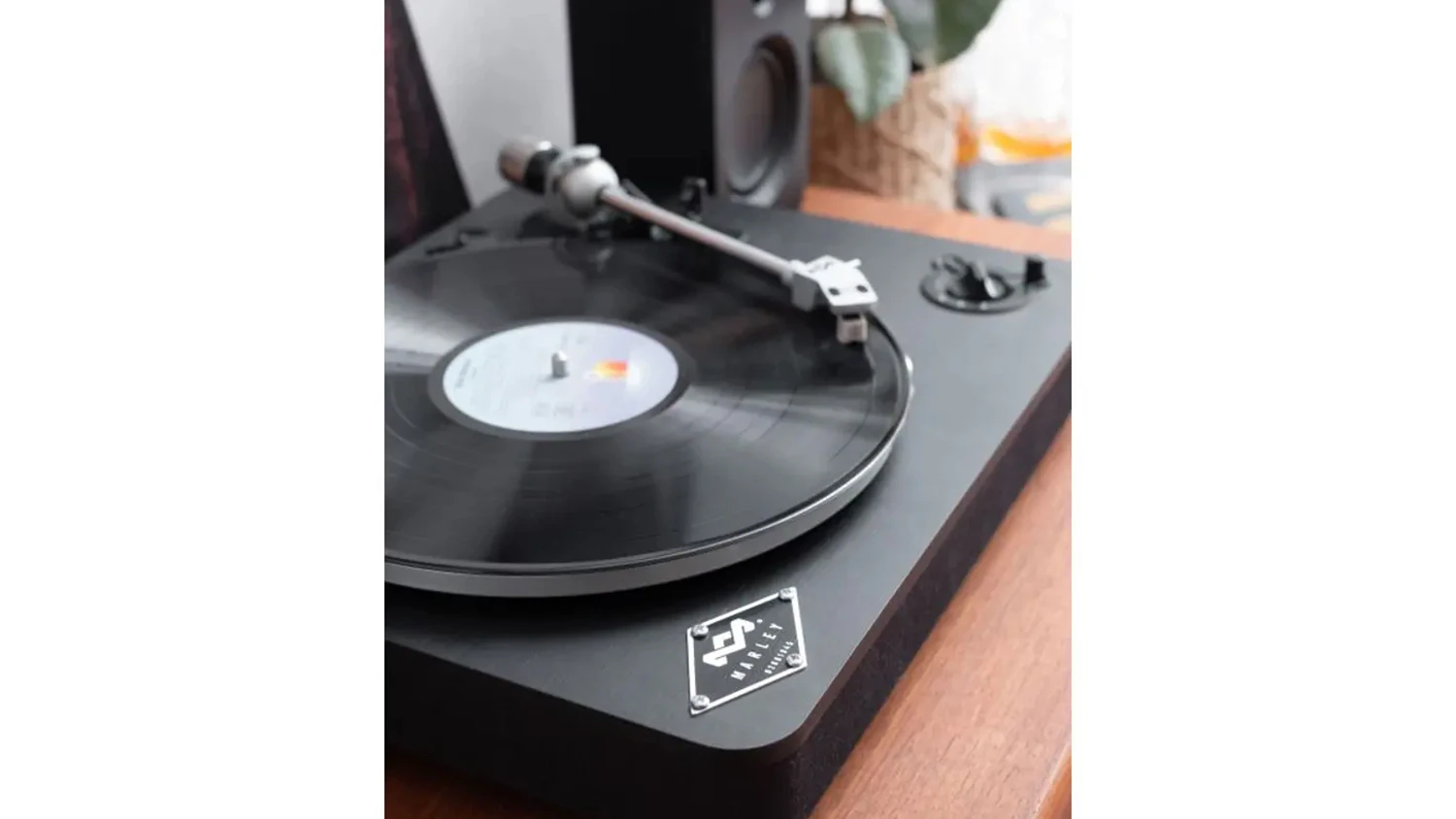 Gramofon House of Marley Stir It Up – detail na ramínko