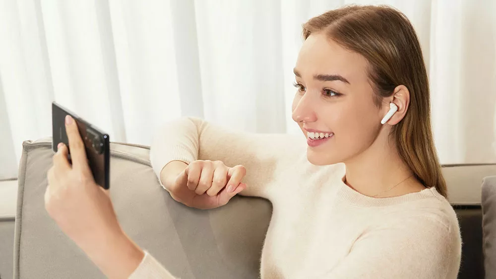 Bezdr&aacute;tov&aacute; sluch&aacute;tka Huawei FreeBuds SE