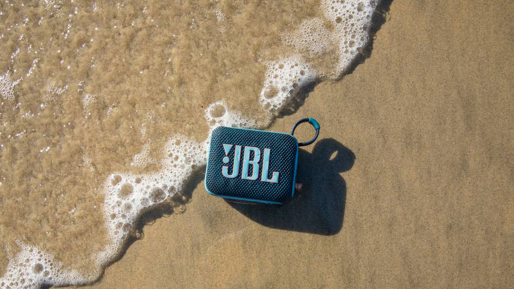 Přenosný reproduktor JBL GO4 BLUE odolný vůči vodě a prachu_03