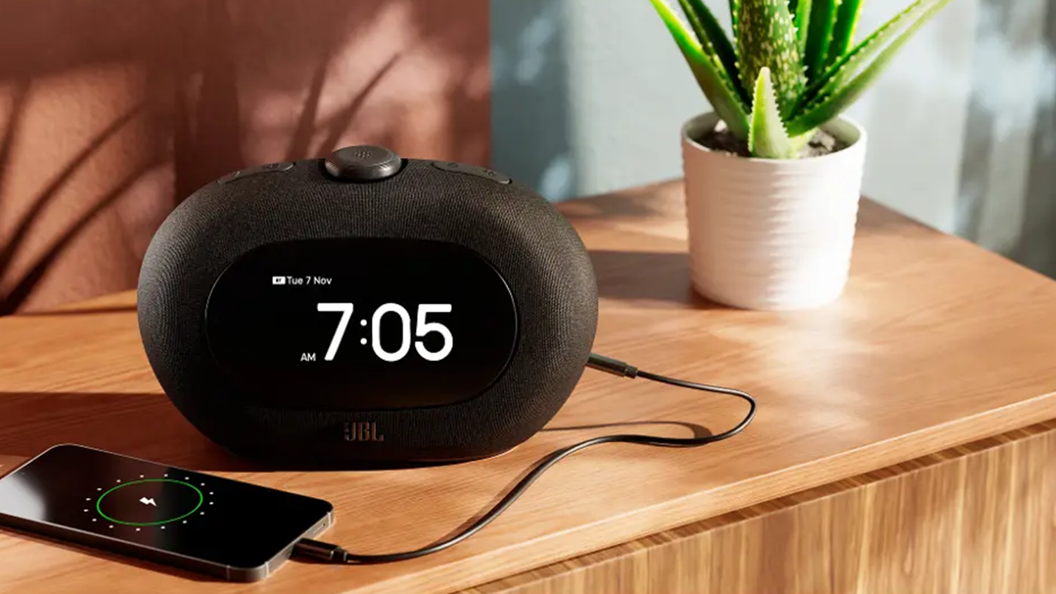 Telefón pripojený k rádiobudíku JBL Horizon 3_02