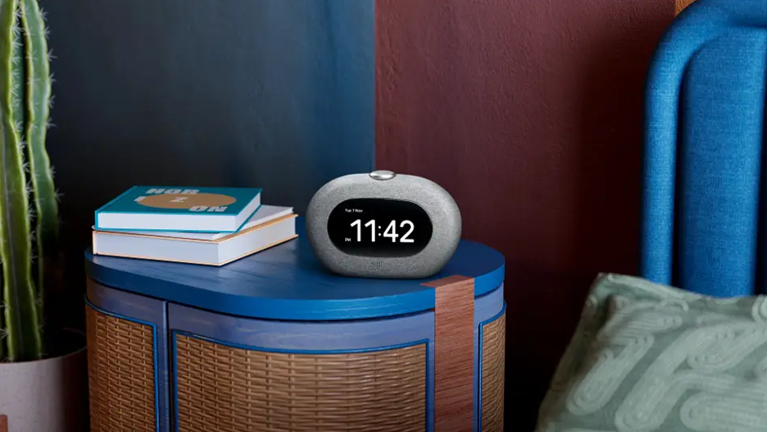 Telefón pripojený k rádiobudíku JBL Horizon 3_02