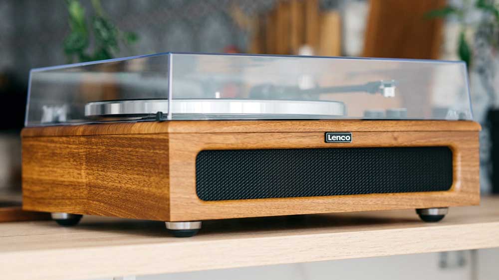 Gramofon Lenco LS-410WA s plastovým krytem_03