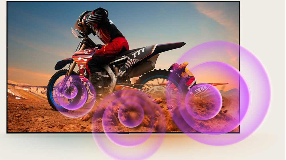 Záber na motorkára na televízore LG OLED42C54LA_07