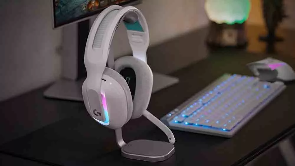 Stůl s klávesnicí a myší a sluchátky Logitech G522 LIGHTSPEED_02