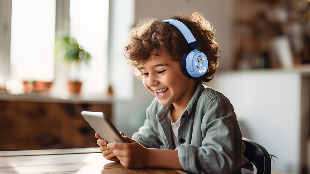 Dětská sluchátka OTL Bluey Kids BT Headphones_02