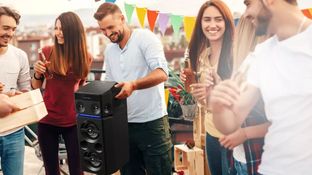 Bezdr&aacute;tov&yacute; reproduktor PANASONIC SC-UA30E-K