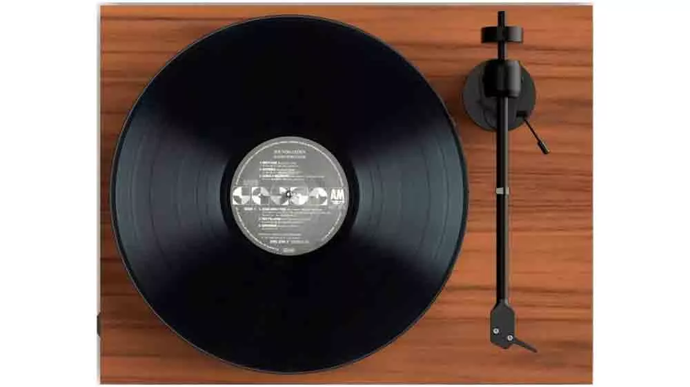 Hi-fi gramof&oacute;n Pro-Ject E1 BT Walnut + prenoska Audio-Technica AT3600L_04