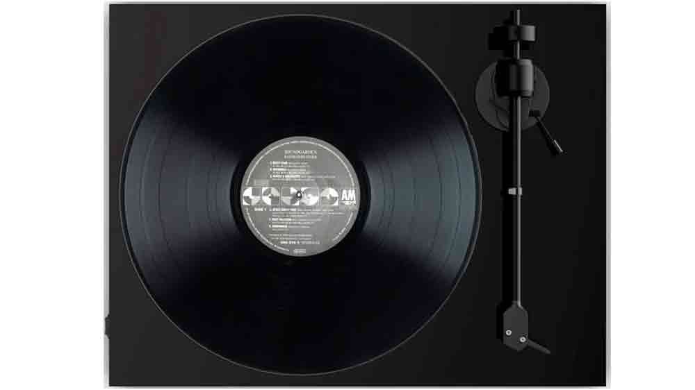 Gramofon Pro-Ject E1 PHONO + AT3600L - HG Black s vinylovou deskou_03