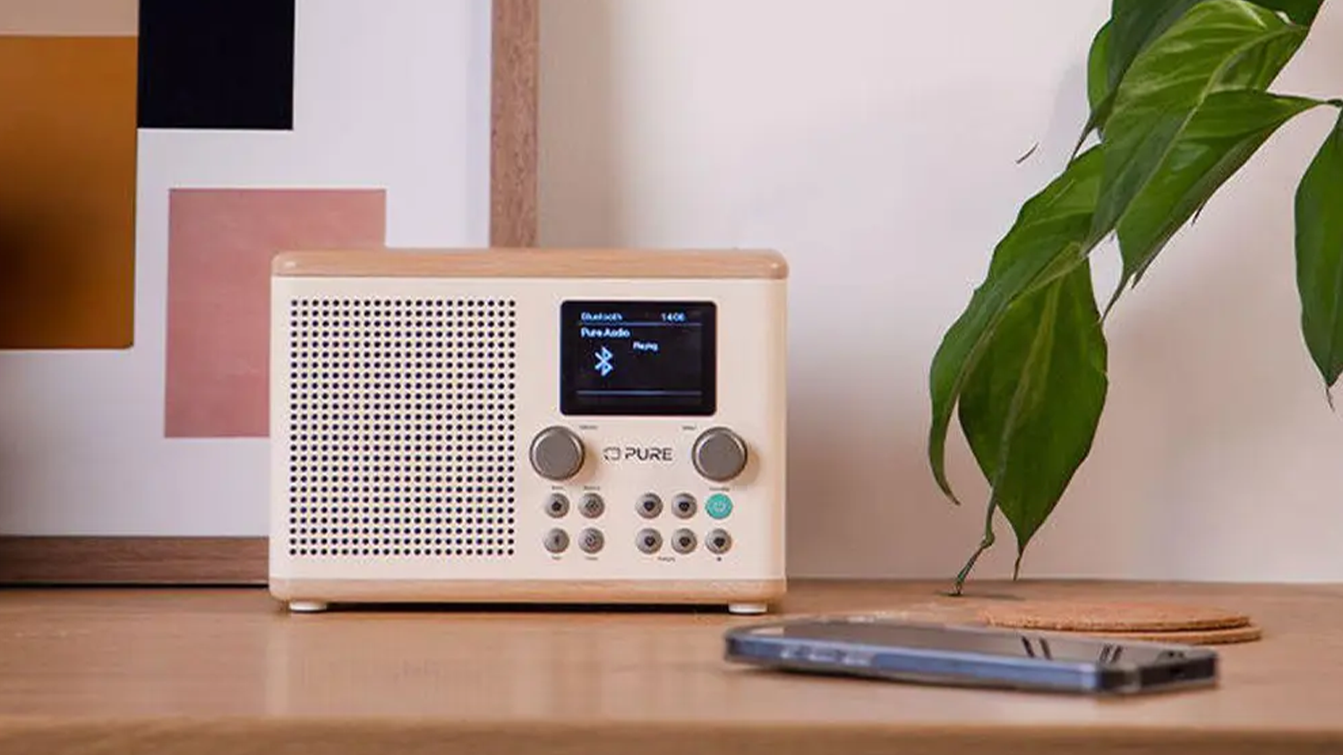 Rádio Pure Acoustics Classic H4 biele v interiéri