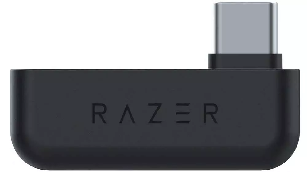 Nabíjanie USB-C herných slúchadiel Razer Barracuda Quartz_03