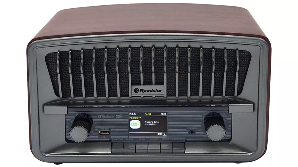 Radiopřijímač Roadstar HRA-270D+BT