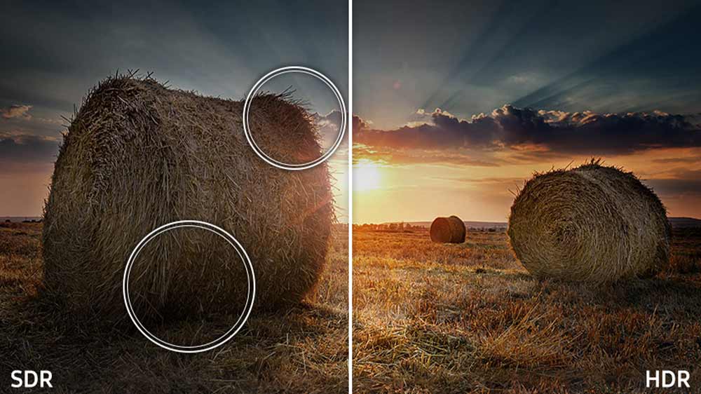 Obrázek balíků sena ukazující rozdíl mezi SDR a HDR kvalitou_04