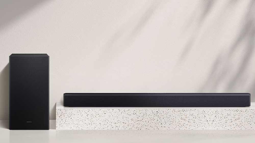 Soundbar Samsung HW B450F má stylový desing_05