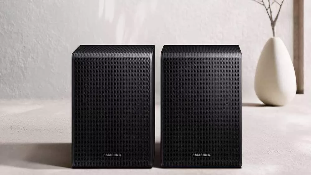Zadní reproduktory Samsung SWA-9250S s dekorací_3