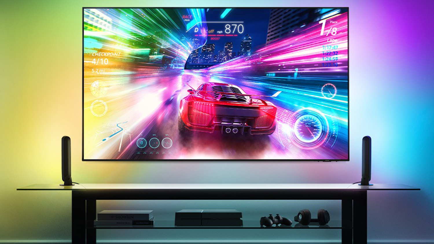 Hranie na Samsung QE100QN80F TV so zapnut&yacute;mi svetlami Hue
