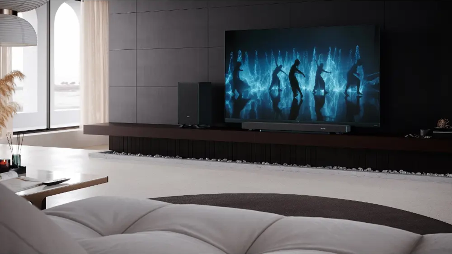 Soundbar Sharp HT-SBW53121BK čierny pri telev&iacute;zore