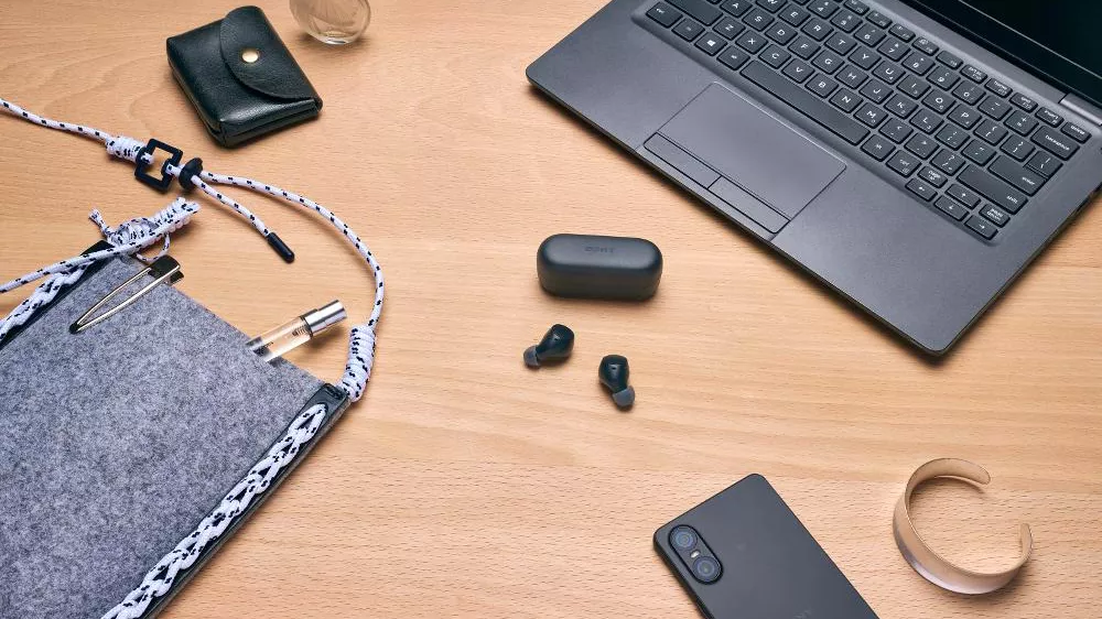 Sluch&aacute;tka Sony WF-C510 s v&iacute;cebodov&yacute;m připojen&iacute;m_04