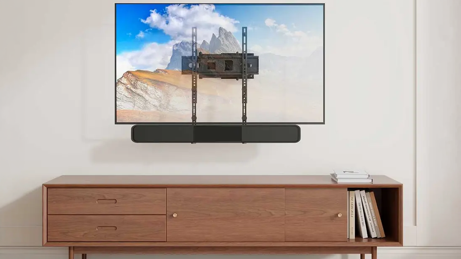 Univerz&aacute;ln&iacute; drž&aacute;k soundbaru Stell SHO 5050 připevněn&yacute; na ob&yacute;vac&iacute; stěně