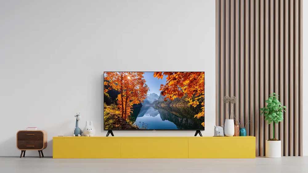 QLED televize TCL 32V4C v obýváku_02