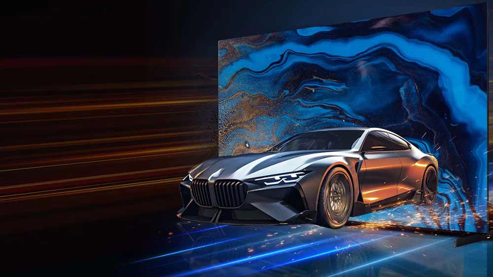 Auto vyjíždějící z televize TCL_06