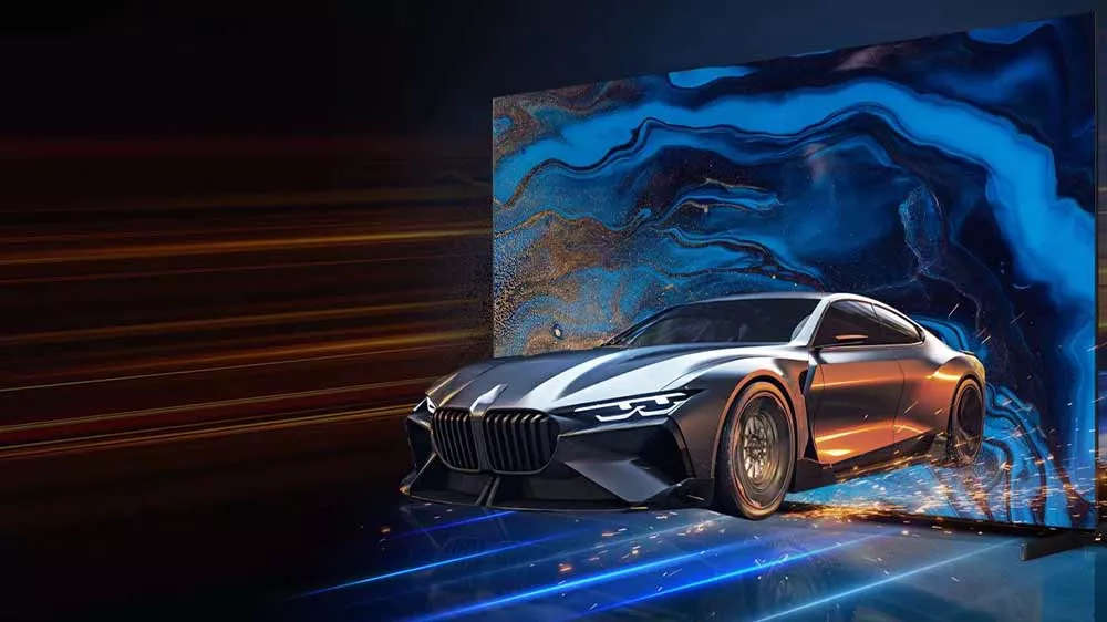 Auto vyjíždějící z televize TCL_06