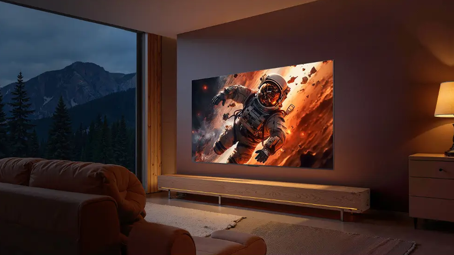 Televízor TCL na stene v miestnosti