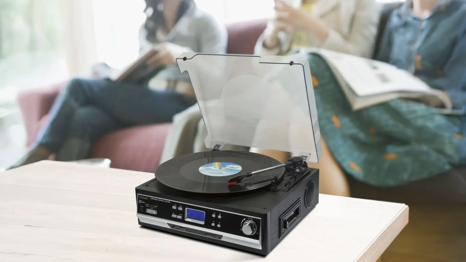 Gramofon Technaxx TX-22+ v interiéru
