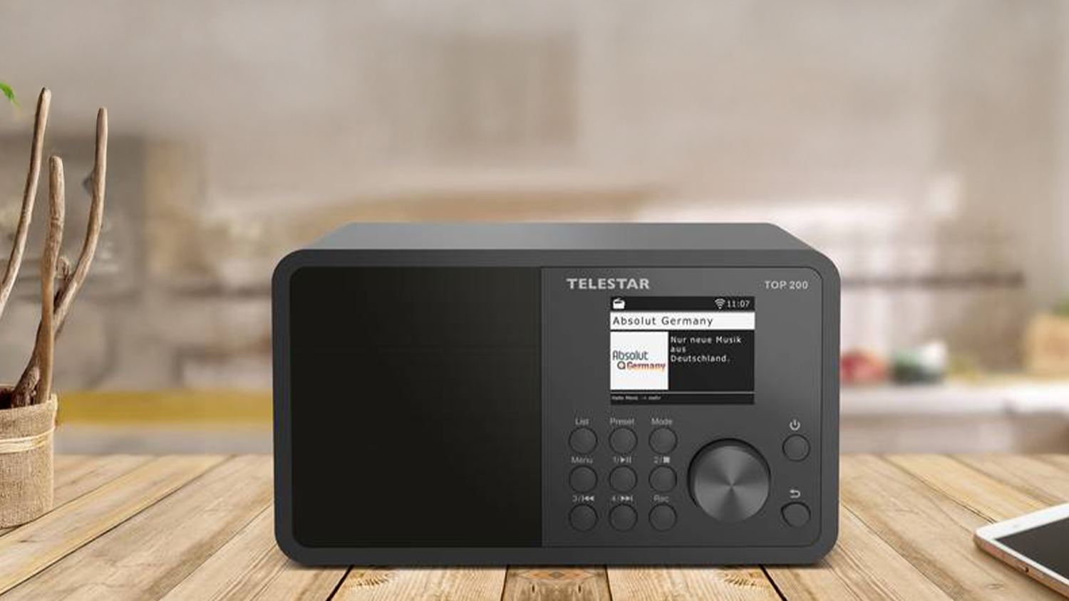 Rádio Telestar TOP200 na stole