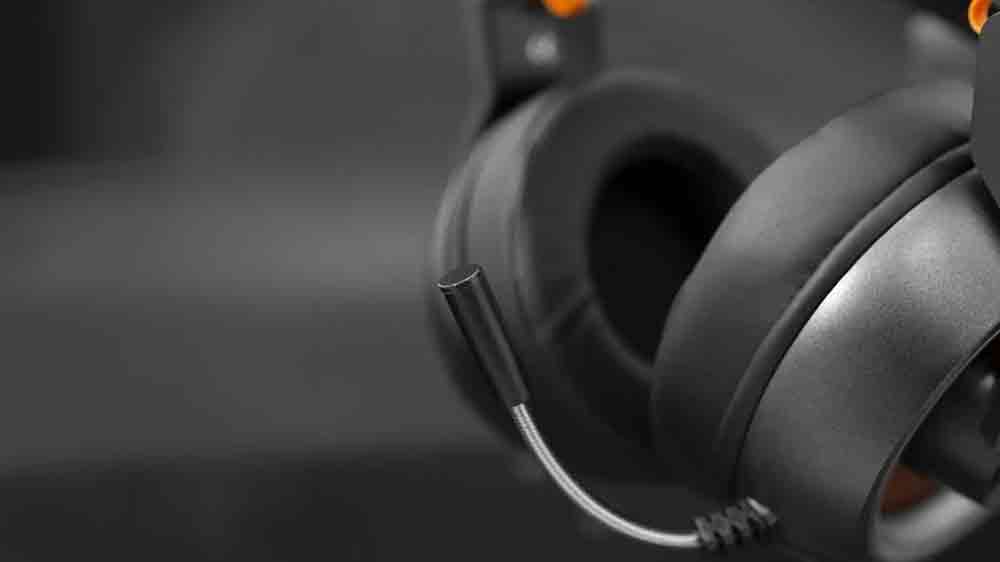 Herní sluchátka White Shark Caracal detail mikrofonu_03