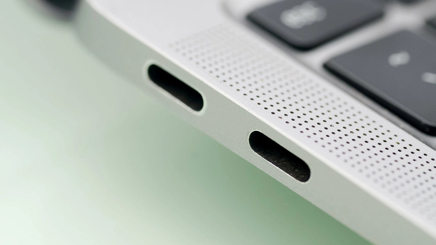 Port pre USB-C v notebooku