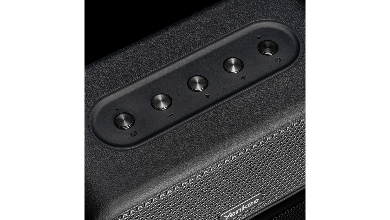 Detail tlačidiel reproduktora YENKEE YSP 50BK MAMBO S