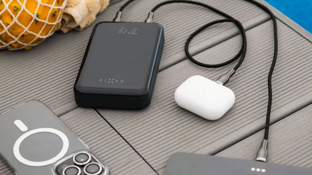 Nabíjení více zařízení powerbankou FIXED_02