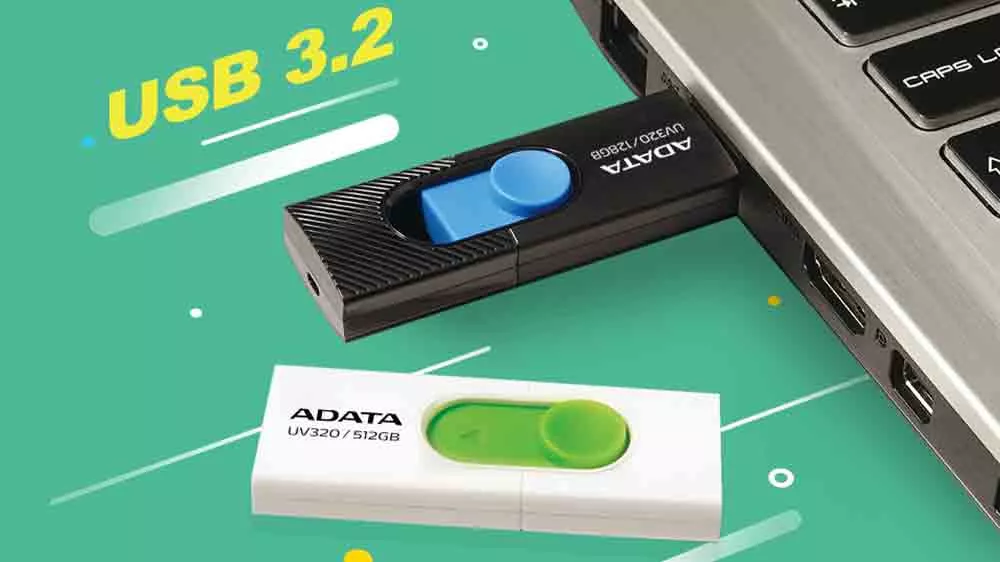 Flash disk ADATA UV320 zapojen&yacute; do notebooku_02