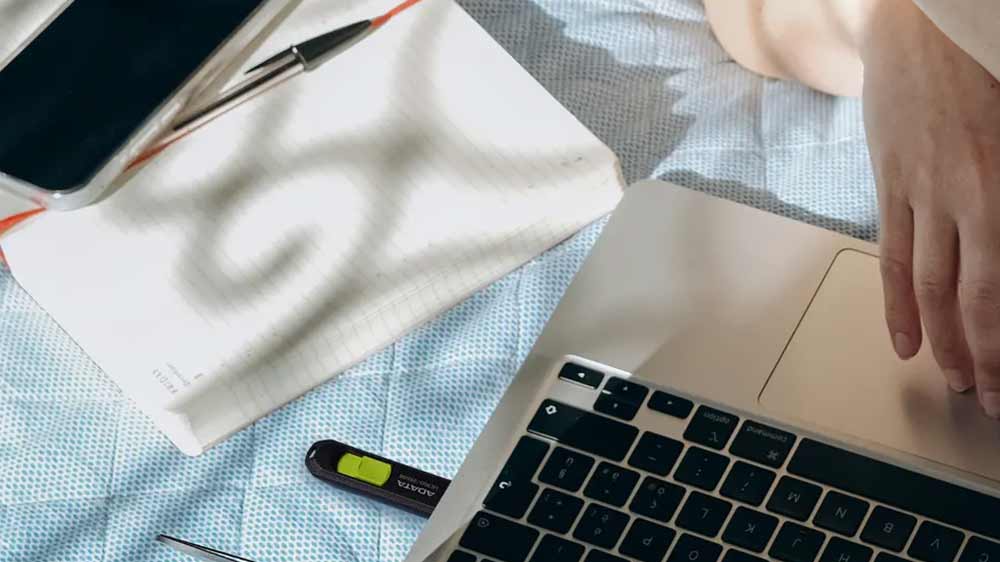 Flash disky Adata UC300 zapojené do zařízení_02