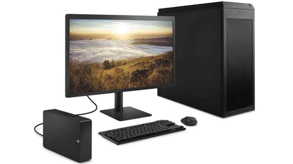 Externí HDD disk Seagate Expansion Desktop zapojený do počítače_02