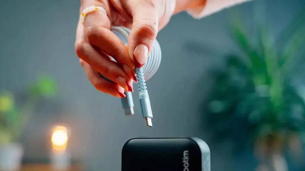 Roztažen&yacute; magnetick&yacute; kabel Verbatim USB-C_03
