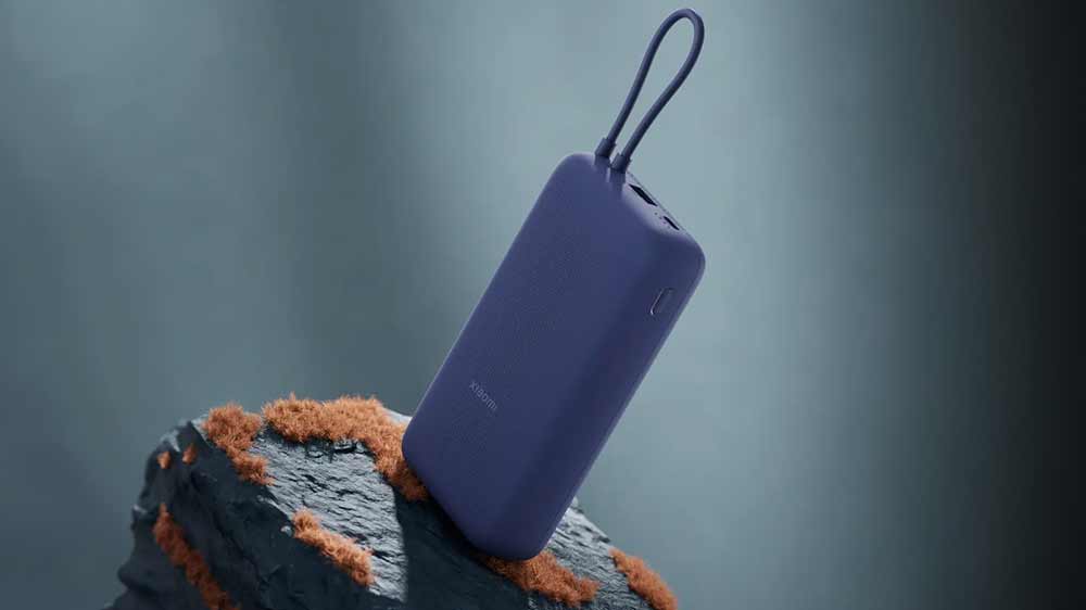 Power banka Xiaomi PB2030MI položená na kameni_02