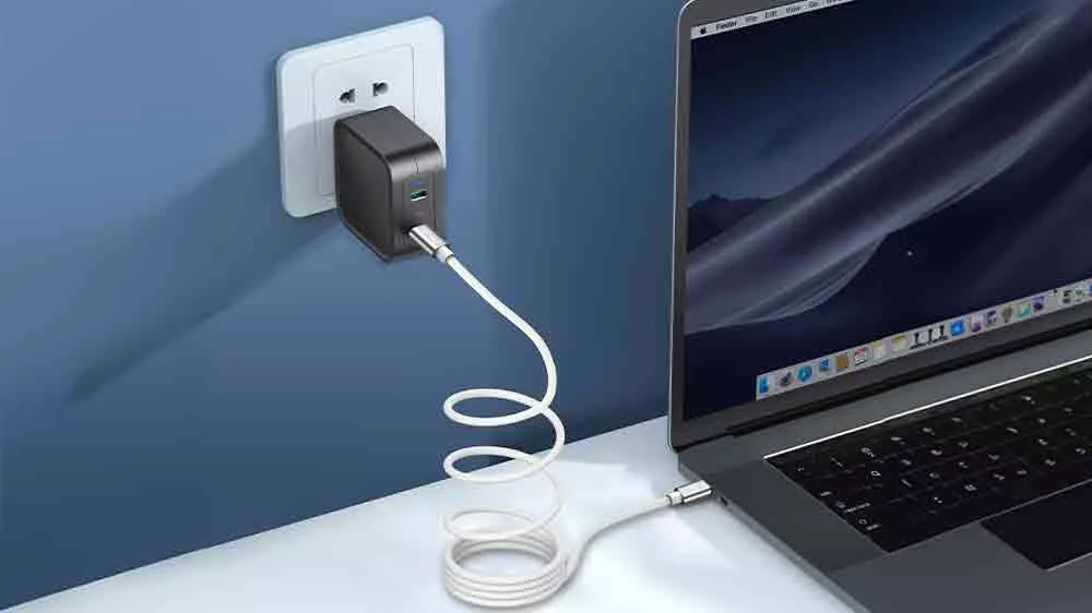 Magnetick&yacute; k&aacute;bel Yenkee YCU 02BK CC nab&iacute;ja notebook_02