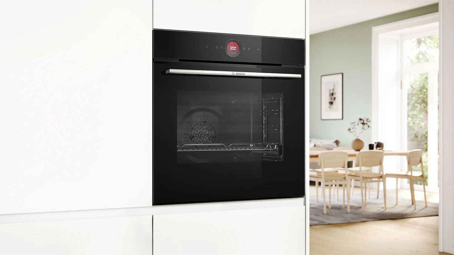Vestavná pečicí trouba Bosch HBG774KB1 v interiéru