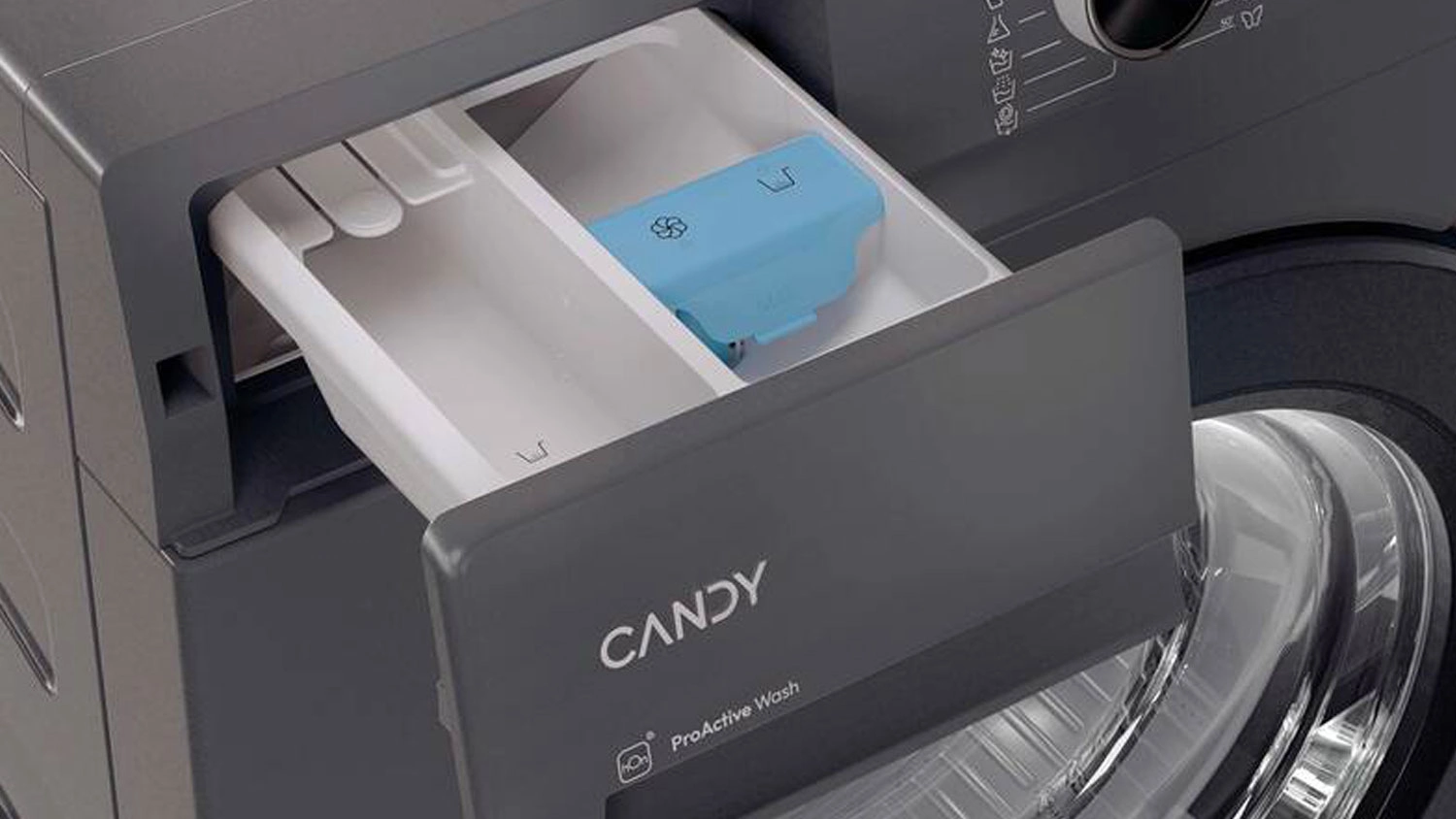 Detail na n&aacute;doby pro prac&iacute; pr&aacute;&scaron;ek a aviv&aacute;ž pračky Candy BR 26SSB6G-S