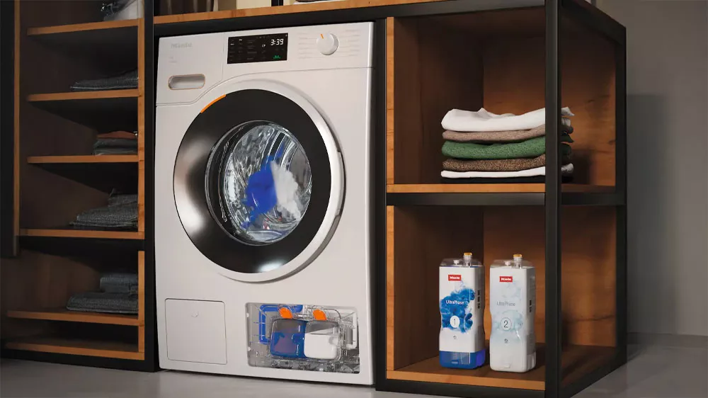 MIELE UltraPhase 1 Sensitive s pračkou a ručn&iacute;ky v polic&iacute;ch_02