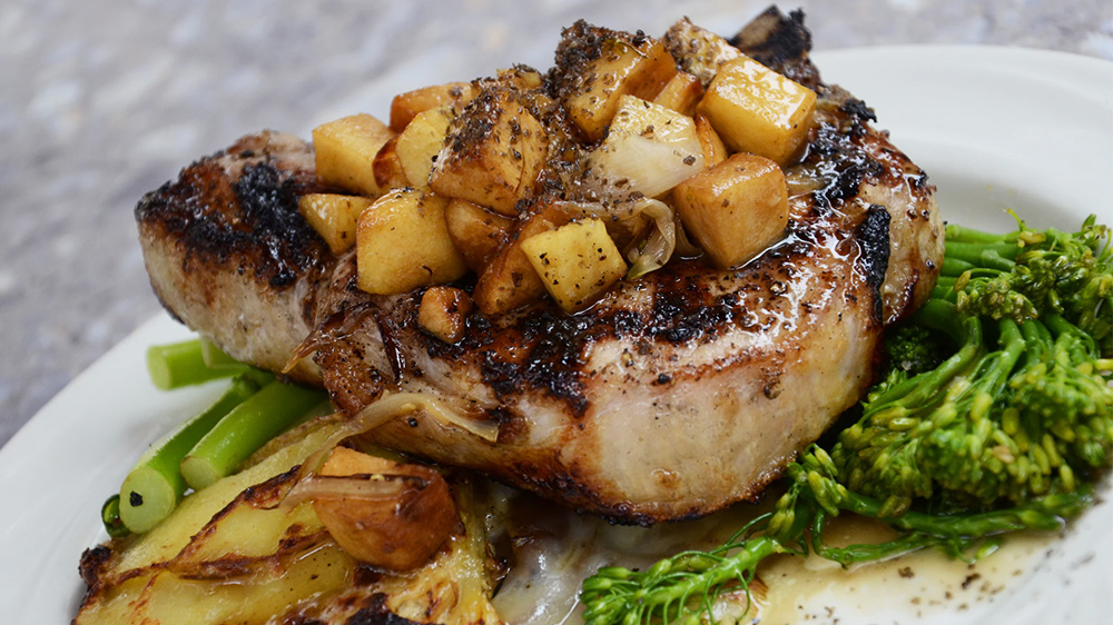 Vestavná trouba AEG BEE542320M