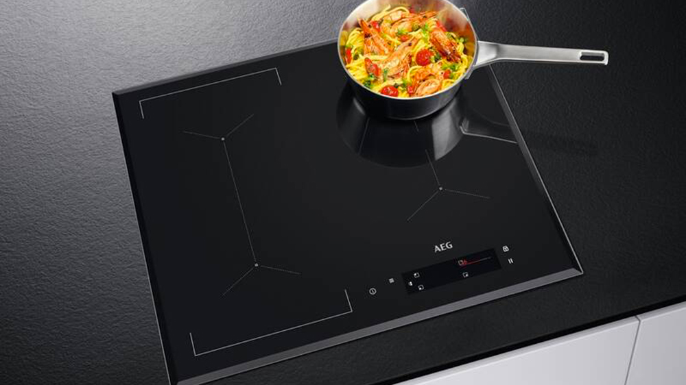 Indukční varná deska AEG IAE64843FB 7000 SenseFry Hob2Hood_02