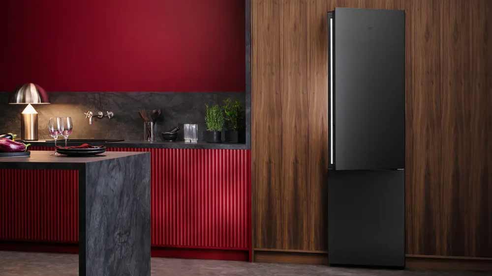 Lednice AEG ORC8M361CL v kuchyni_05