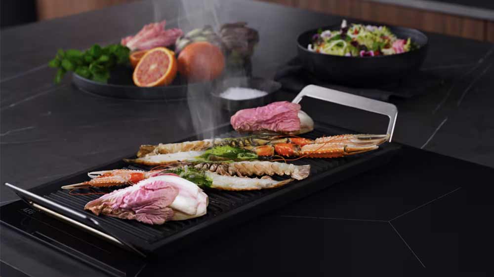 Dlouhá pánev s jídlem na AEG TI84IB30FB_03