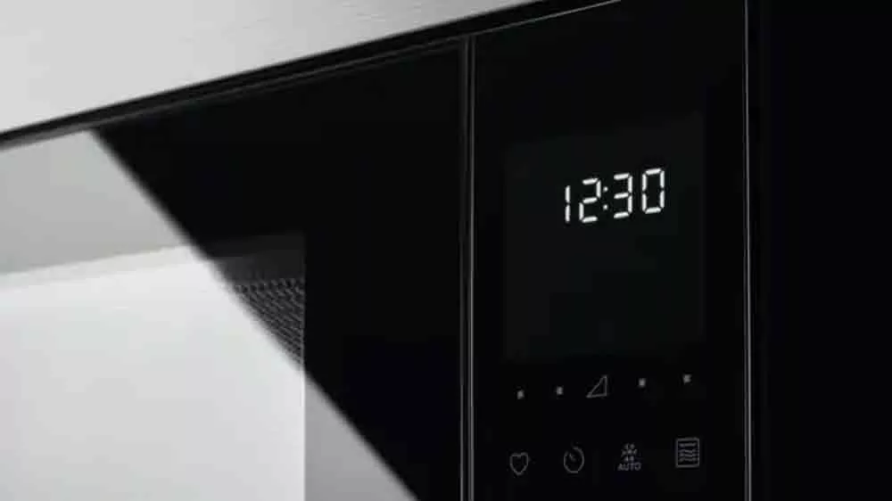 Dotykové ovládání trouby AEG TMS5G25IEM_03
