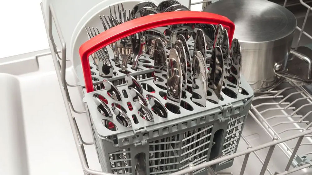 Spodní koš vestavné myčky Amica Mia 655AG s košíkem na příbory_03