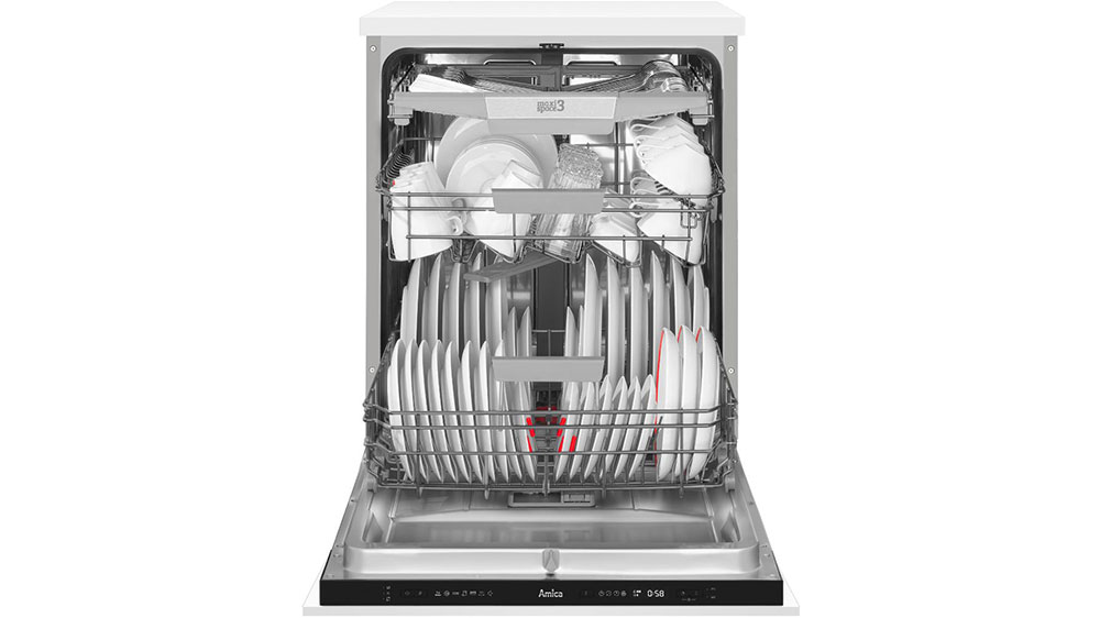 Nádobím naplněná vestavná myčka Amica MI 647 TBIM_03