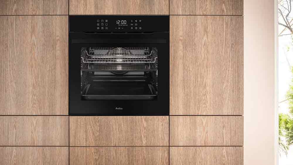 Vestavná horkovzdušná trouba s grilem AMICA TXH 212 RX v kuchyňské lince_02