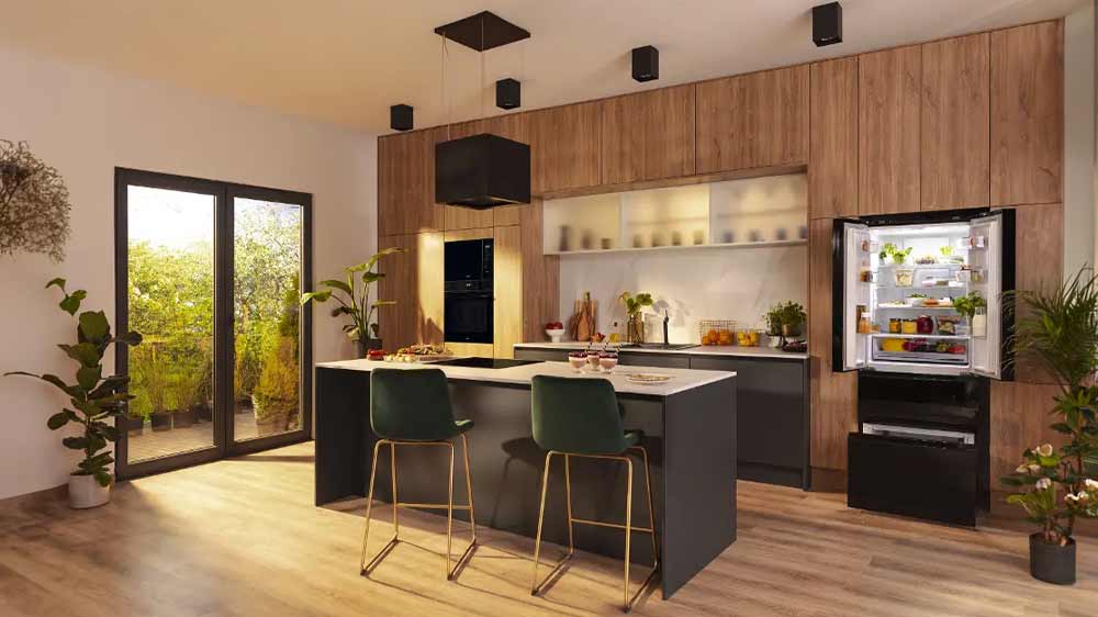 Lednice Amica FY3279.6GDFB v interiéru_02